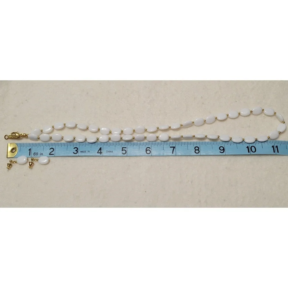 Vintage NAPIER Signed White & Gold Acrylic Bead 22